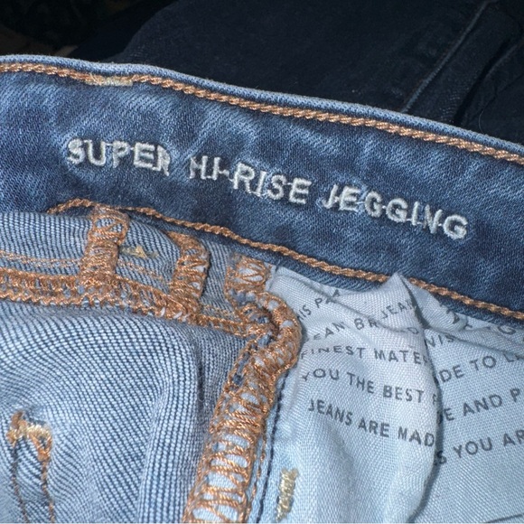 AMERICAN EAGLE OUTFITTERS Super Hi-Rise Jegging, Size 4 Reg - Picture 9 of 10